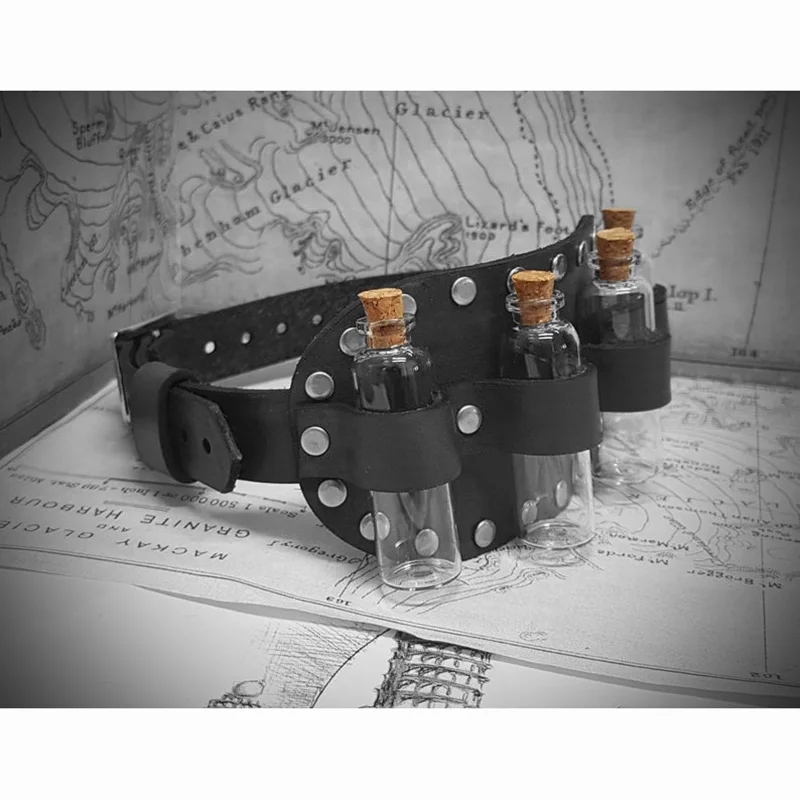 Medieval Steampunk Alchemist A - Garter Belt Set avis et prix