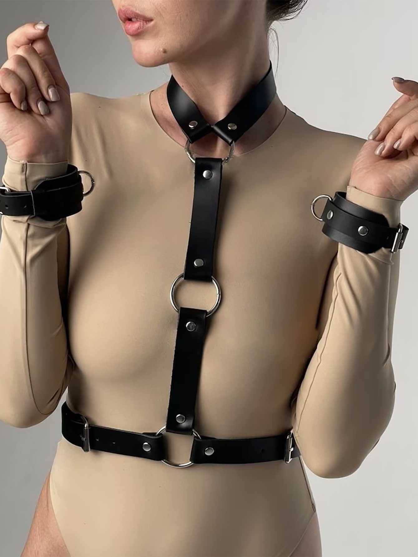 Women's Sexy Leather Harness B - Garter Belt Set avis et prix
